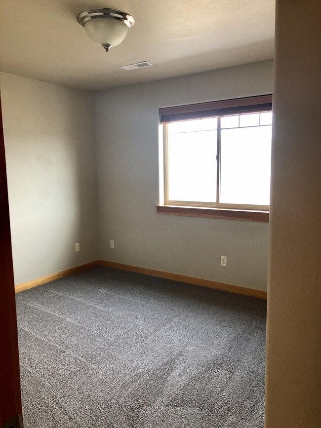 Building Photo - 2961 N 27th Ave