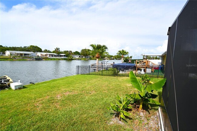 Building Photo - 3839 Star Island Dr