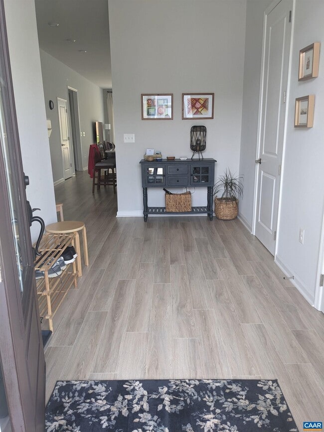 Building Photo - 4758 Loyola Wy