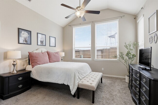 Building Photo - 28027 Rocky Heights Dr