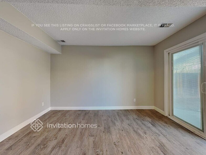 Building Photo - 17293 E Kenyon Dr