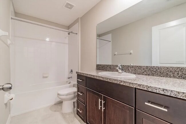 Building Photo - $1000 OFF DECEMBER RENT!!  Beautiful 4 BR 2.5 BA home in desirable Lynwood Community!