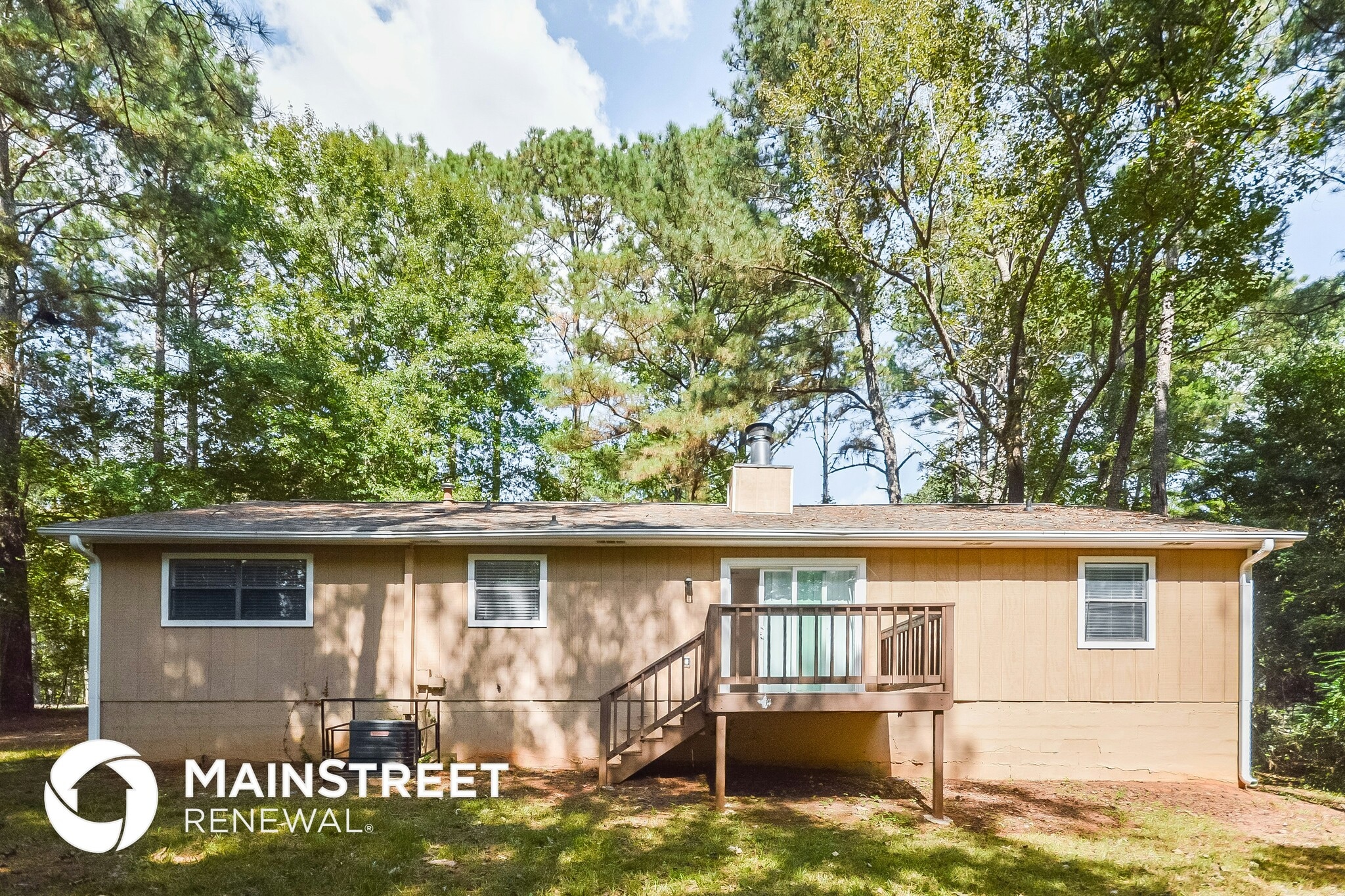 Building Photo - 1235 Woodland Ct SE