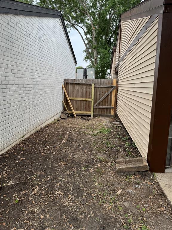 Building Photo - 6311 Dawnridge Dr