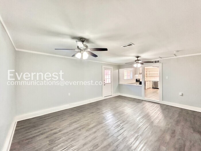 Building Photo - 3502 Matador Dr