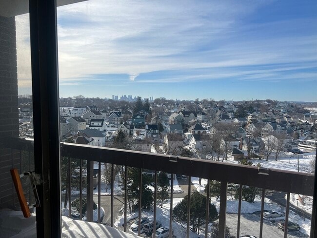 Building Photo - 1 Pond St