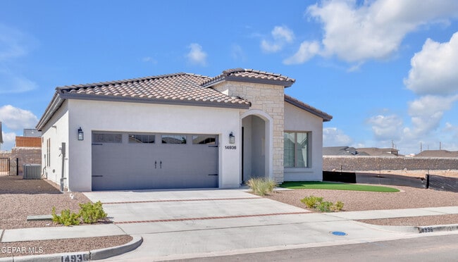 Building Photo - 14936 Hill Ridge Ct