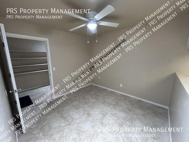 Building Photo - 551 S Lesueur-Unit 3