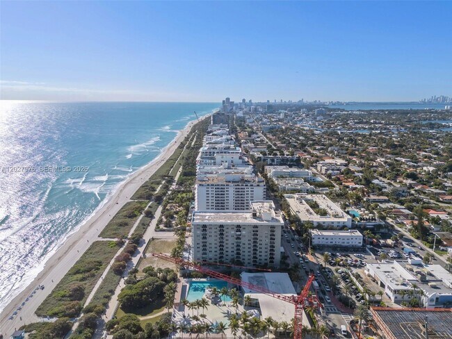Building Photo - 9273 Collins Ave