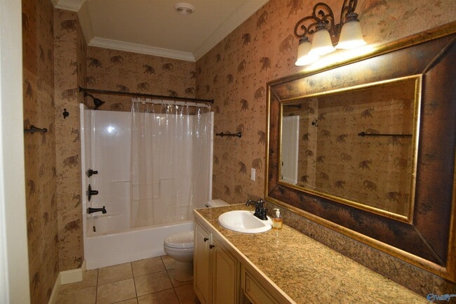 Building Photo - 79 Creekwood Dr