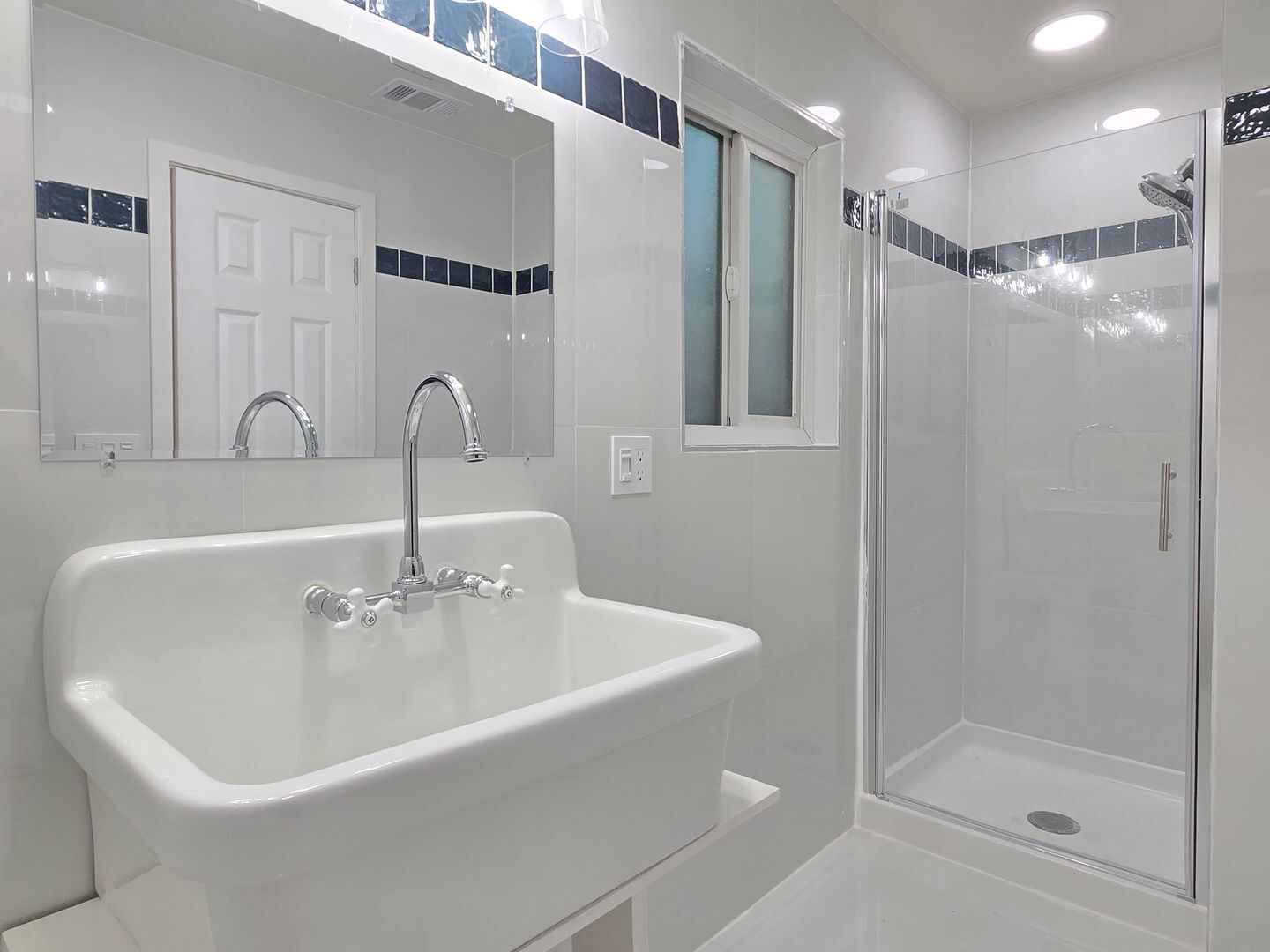 Building Photo - 2795 Fountain Oaks Dr