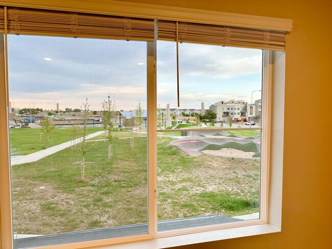 Building Photo - 13866 Vispo Way