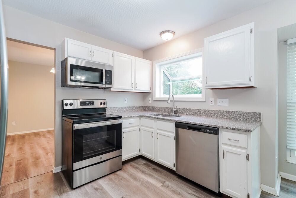 Building Photo - 5305 Frisco Dr