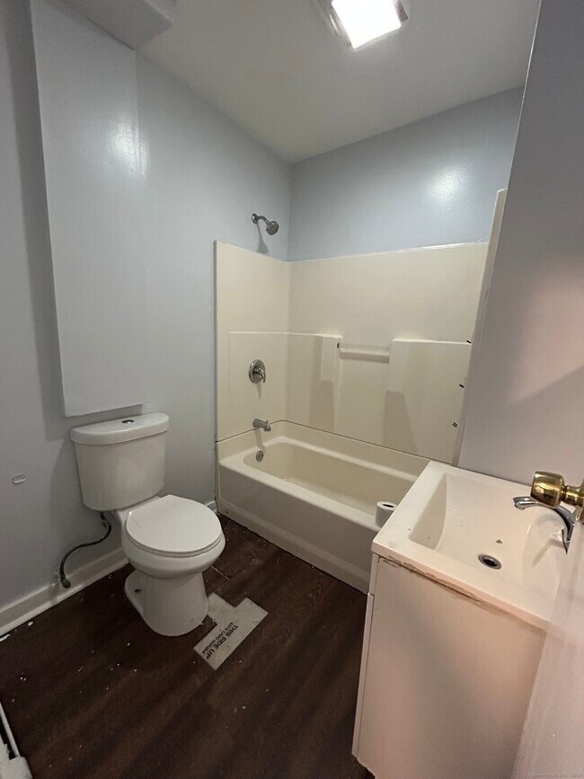 Primary Photo - 173 5th St