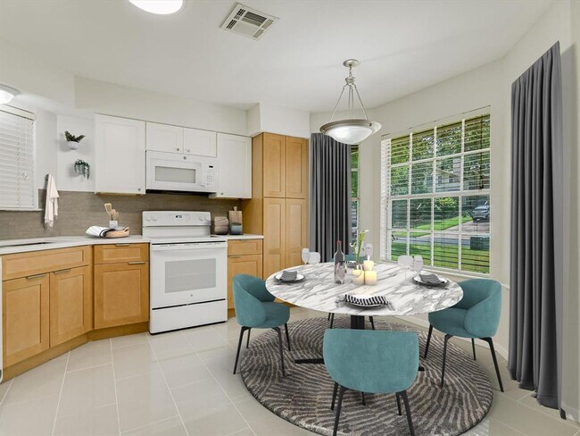 Building Photo - 1704 Waterloo Tr