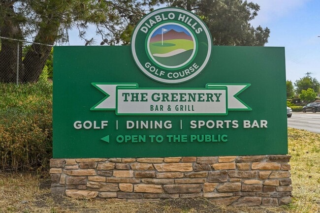 Building Photo - 1463 Marchbanks Dr