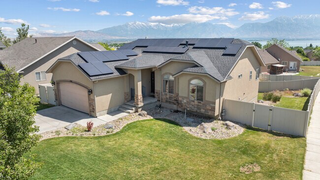 Building Photo - 1396 S Lukas Ln