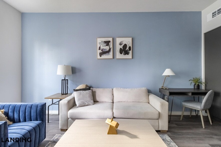 Building Photo - 2060 Experience Ave