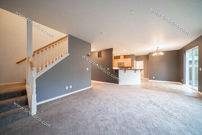 Building Photo - Bright & Elegant 3-Bedroom w/ Study and En...