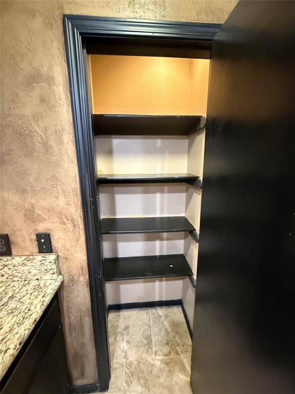 Building Photo - 3709 Southwind Ct