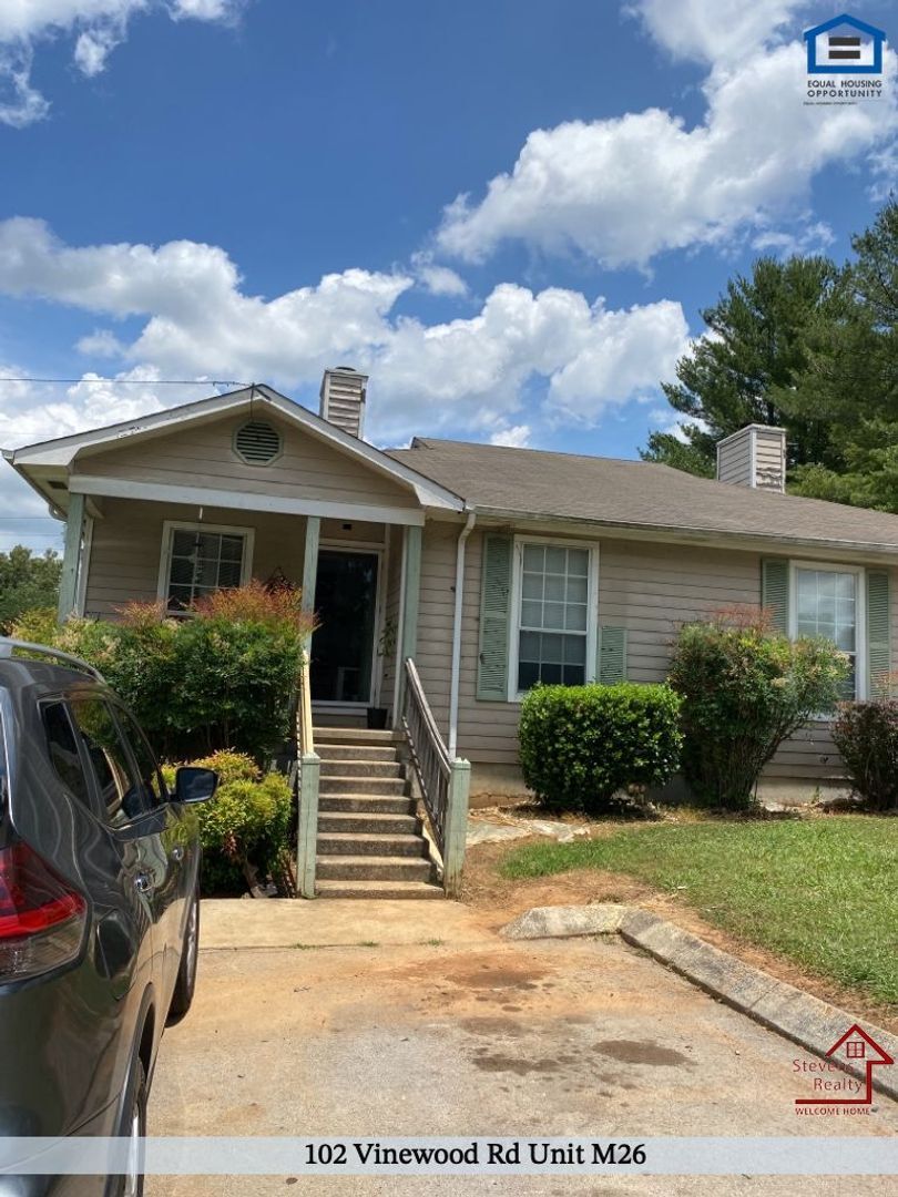 Building Photo - 102 Vinewood Rd