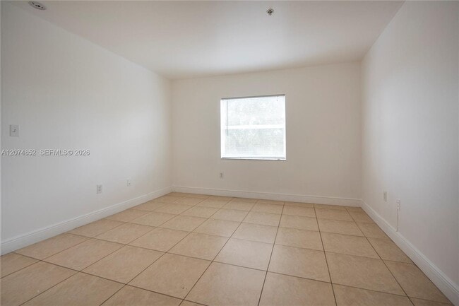 Building Photo - 4147 Stirling Rd
