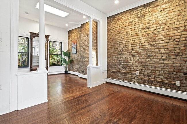 Building Photo - 638 Jersey Ave