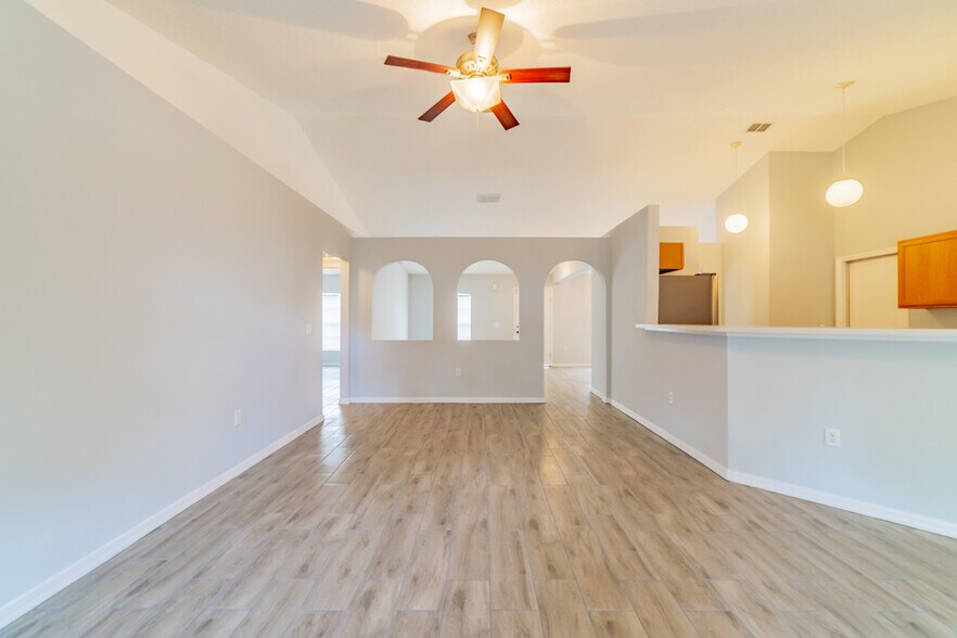 Building Photo - 5396 Berrien Ave