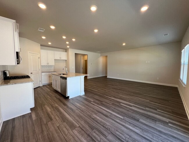 Building Photo - Longs - 3 bedroom, 2 bath House -APPLICATI...