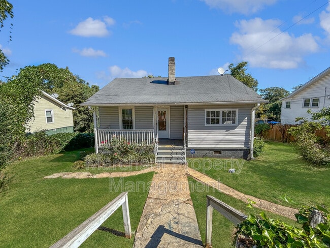 Primary Photo - 24 Jones St