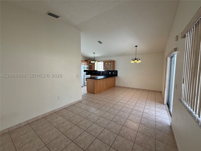 Building Photo - 3559 W 71st Terrace