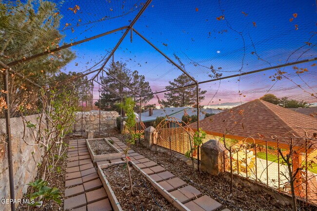 Building Photo - 1316 Hookridge Dr