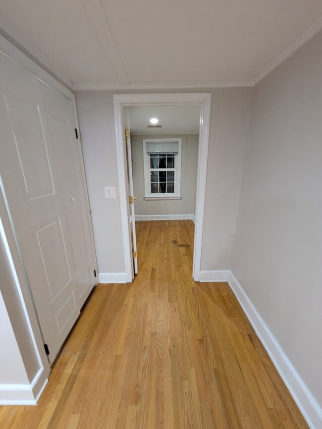 Building Photo - 383 W Clinton St