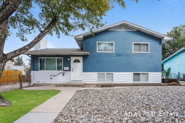 Primary Photo - 804 2nd St