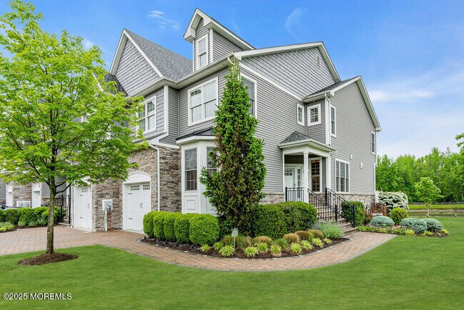 Building Photo - 47 McCormick Ave N