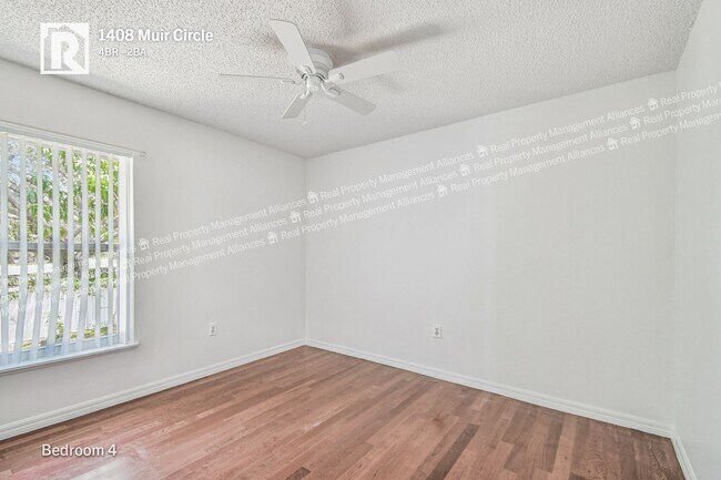 Building Photo - Charming 4-Bedroom Ranch with a Spacious L...