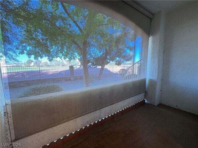 Building Photo - 5655 E Sahara Ave