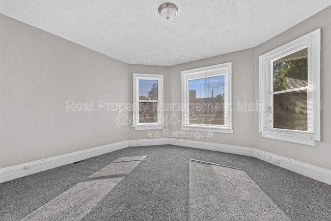 Building Photo - 3707 Hunt St