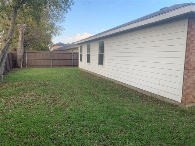 Building Photo - 1046 Palomino Dr