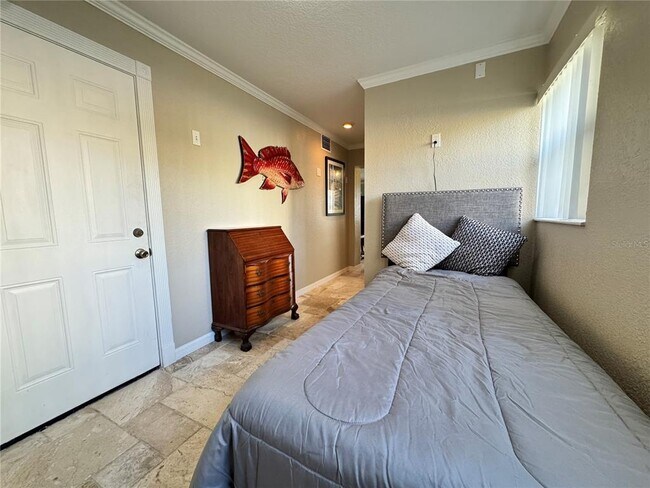 Building Photo - 10443 Waterbird Way