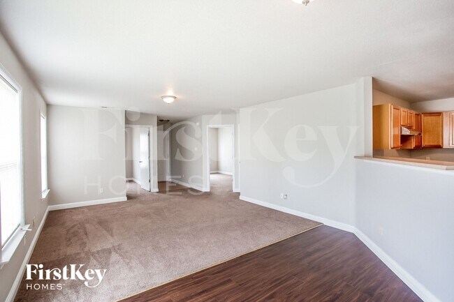 Building Photo - 10171 Cumberland Pointe Blvd