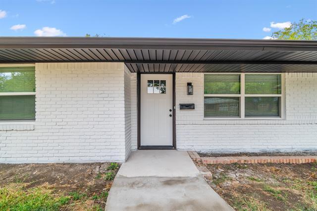 Building Photo - 733 Greenland Way
