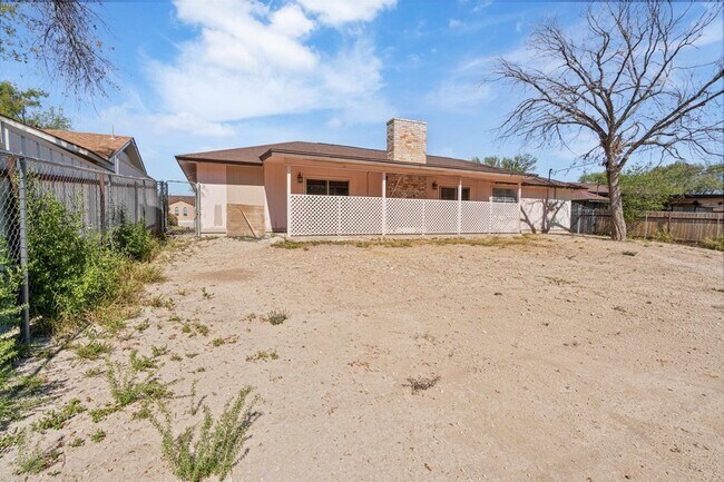 Building Photo - 131 Northill Dr