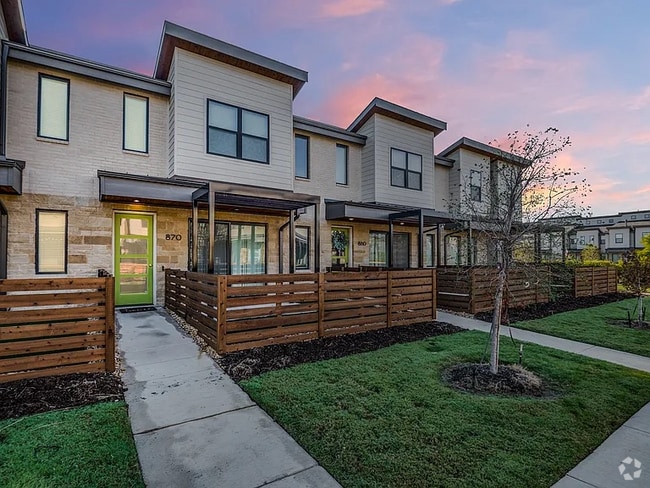 Building Photo - 870 Dulaney Ct
