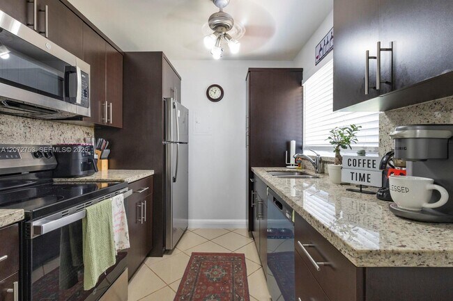 Building Photo - 7757 SW 86th St