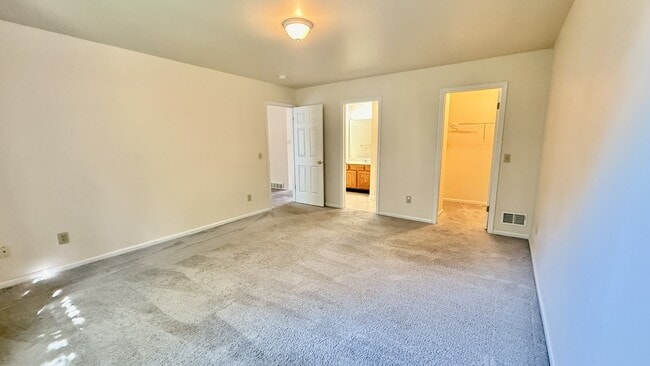 Building Photo - 1135 Spearhead Dr