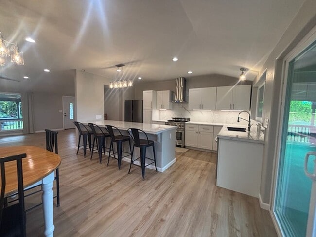 Building Photo - Gorgeous Four Bedroom / Two Bathroom On Usable Acreage