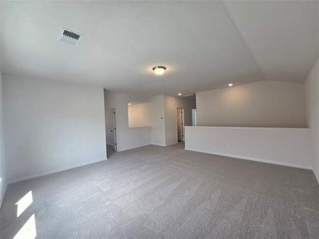 Building Photo - 715 Universal Dr