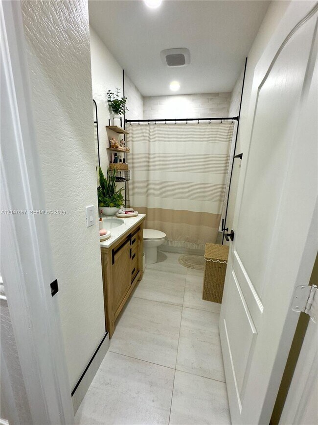 Building Photo - 17833 SW 155th Ct