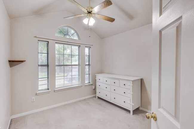 Building Photo - 5316 Trail Dr